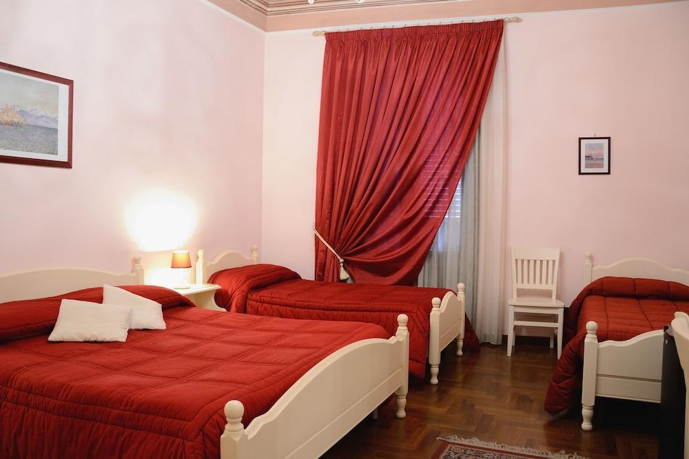 Alhambra - Guest House Di Charme Giarre Bagian luar foto
